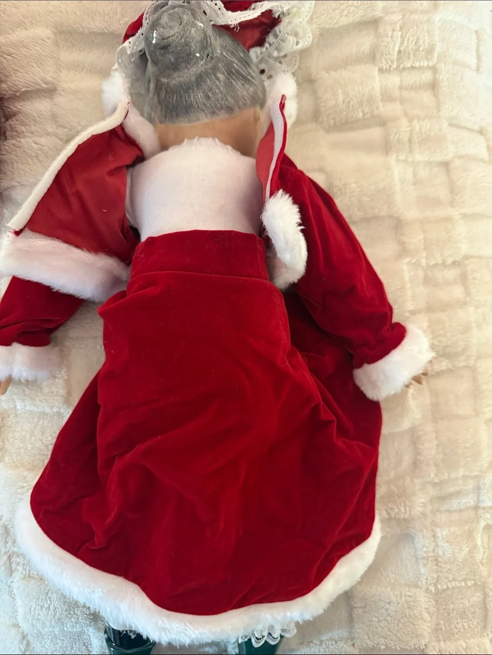 Vintage Santa & Mrs. Claus Christmas Dolls 15–17” Red Velvet Holiday Decor